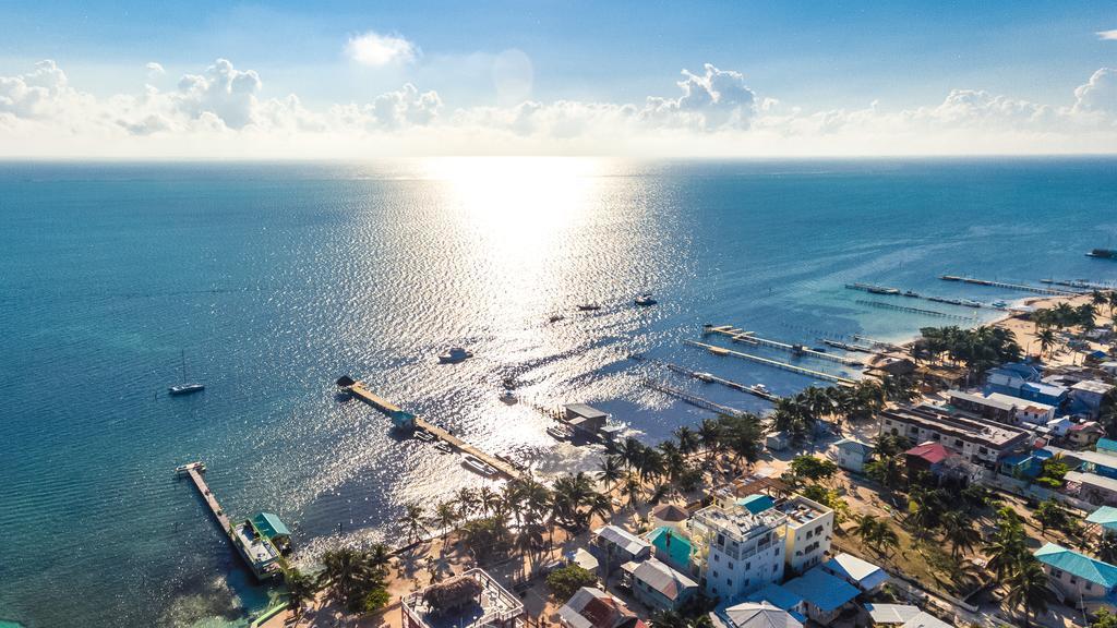 Caye Reef Condos Кей-Колкер Экстерьер фото