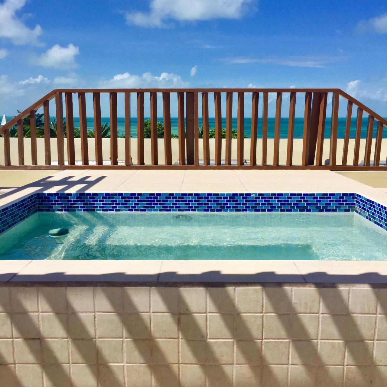 Caye Reef Condos Кей-Колкер Экстерьер фото